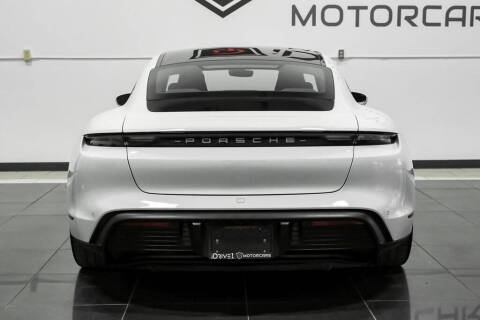 2022 Porsche Taycan
