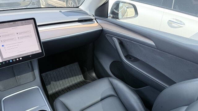 2024 Tesla Model Y Performance