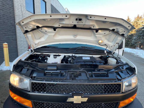 2020 Chevrolet Express LS 2500