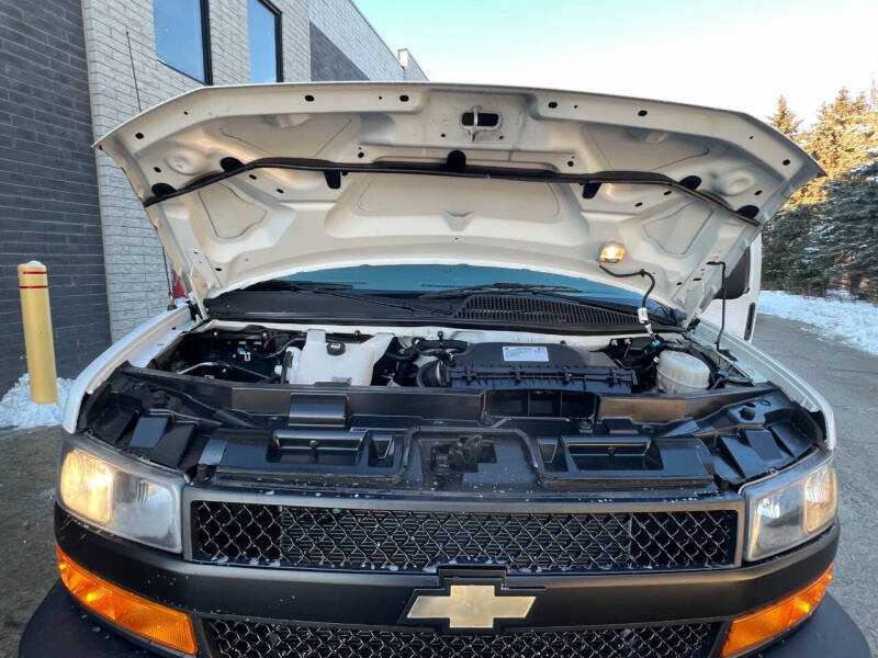 2020 Chevrolet Express LS 2500