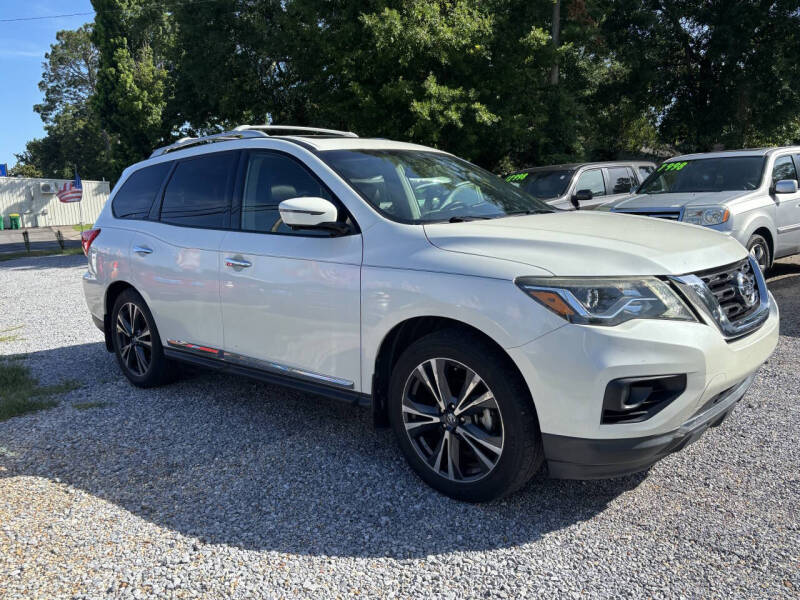 2017 Nissan Pathfinder Platinum