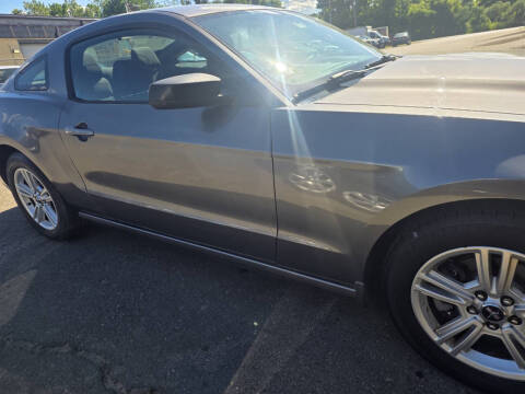 2014 Ford Mustang V6