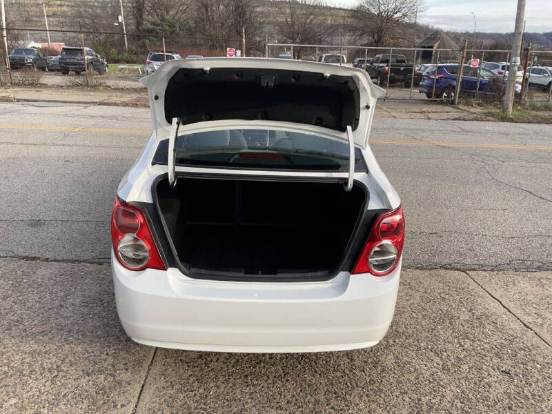 2012 Chevrolet Sonic LS