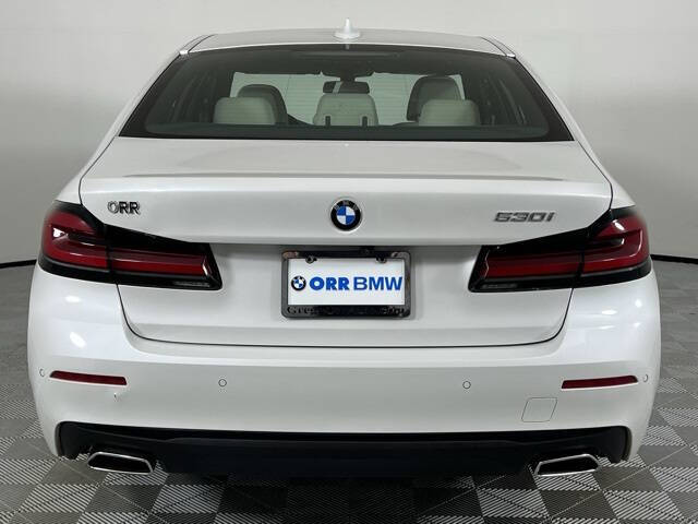 2022 BMW 5 Series 530i