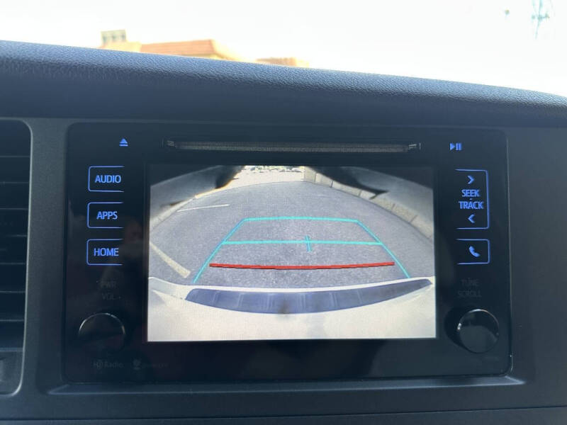 2015 Toyota Sienna LE 7-Passenger