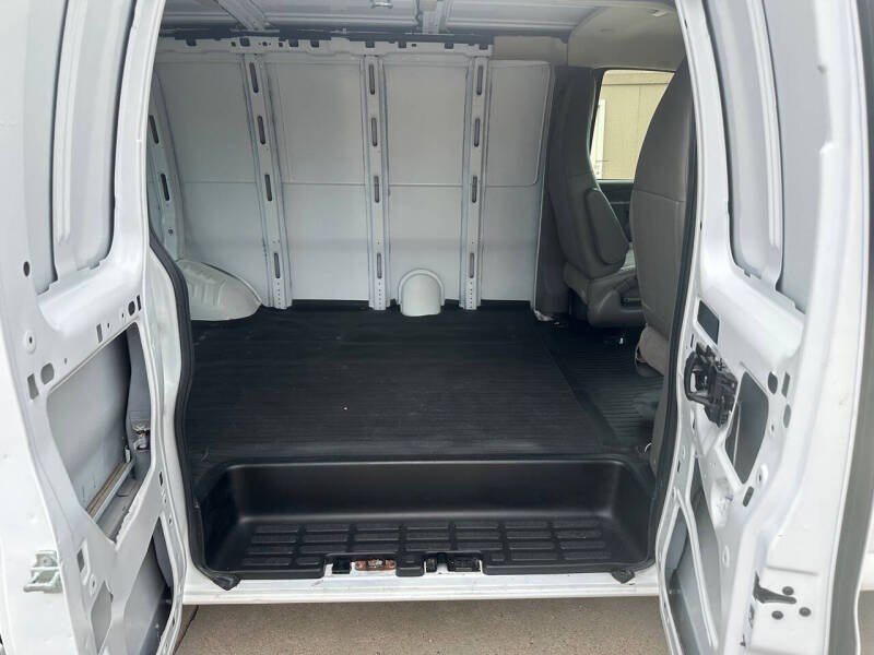 2018 Chevrolet Express 2500