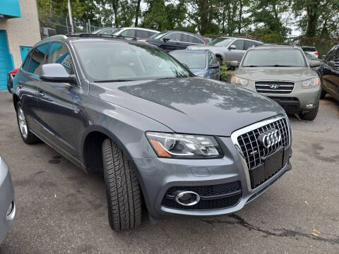 2012 Audi Q5 3.2 quattro Premium Plus