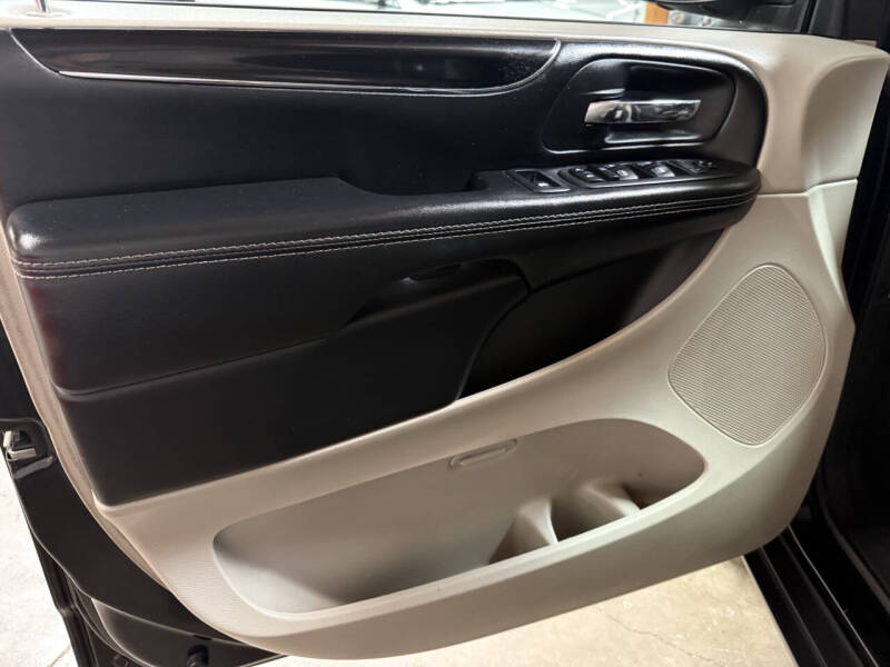 2019 Dodge Grand Caravan SXT 35th Anniversary Edition