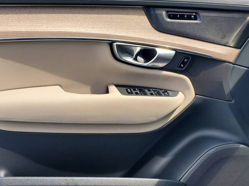 2026 Volvo XC90 B5 Plus 6P