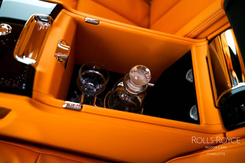 2024 Rolls-Royce Phantom EWB