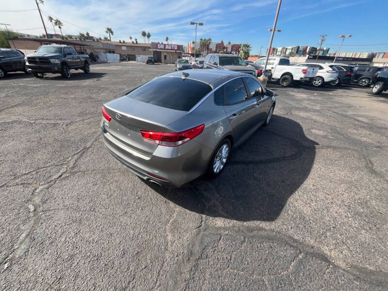 2018 Kia Optima LX