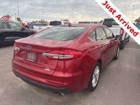 2020 Ford Fusion SE