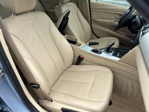 2013 BMW 3 Series 328i