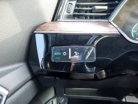 2019 Audi e-tron quattro Premium Plus