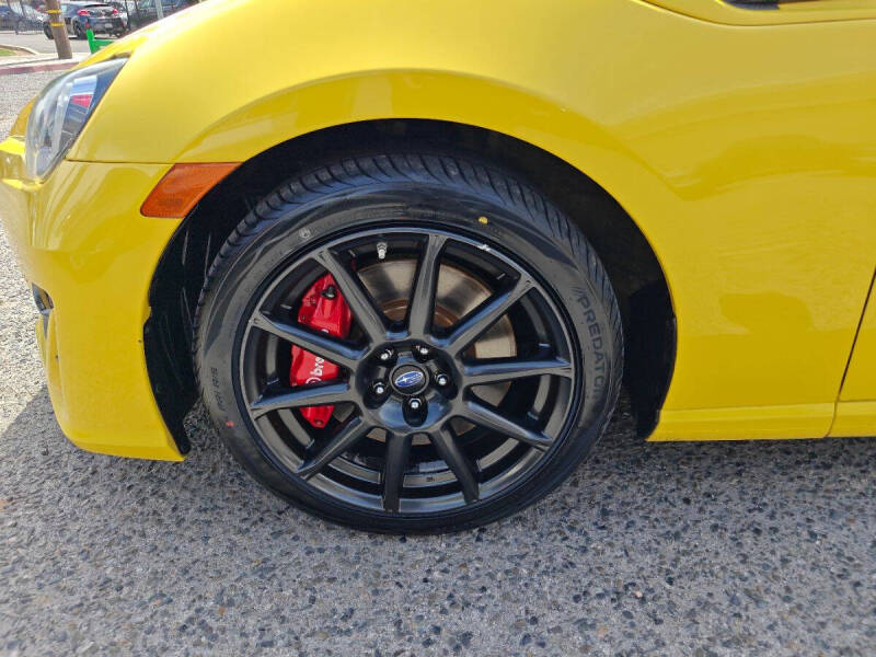 2017 Subaru BRZ Series.Yellow