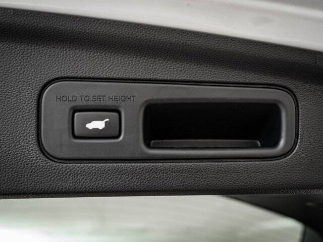 2023 Acura MDX w/Tech