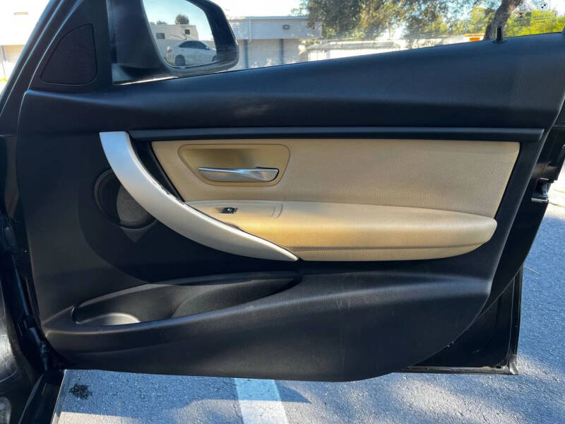 2018 BMW 3 Series 320i