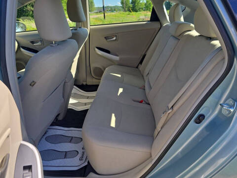 2015 Toyota Prius Two