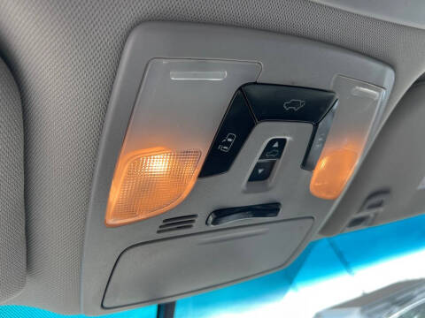 2015 Toyota Sienna SE Premium 8-Passenger