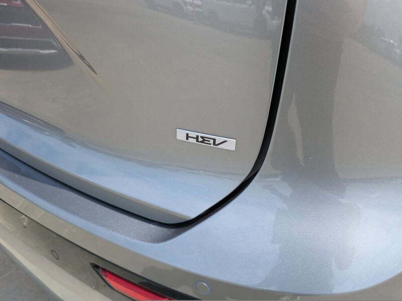 2024 Kia Niro SX