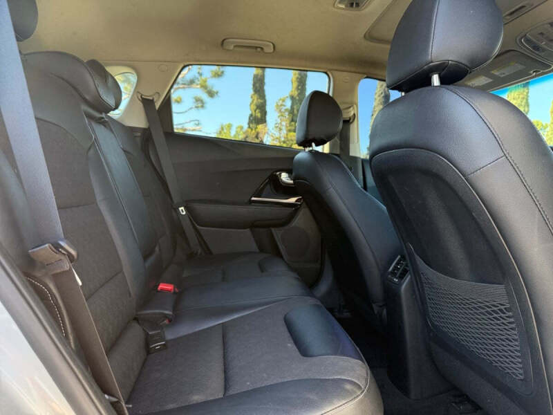 2020 Kia Niro Touring