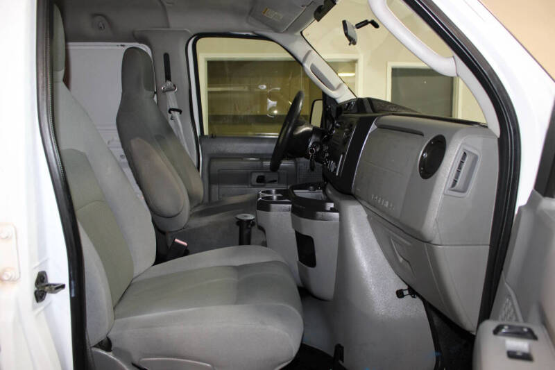 2009 Ford E-Series E-150