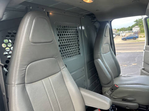 2017 Chevrolet Express 2500
