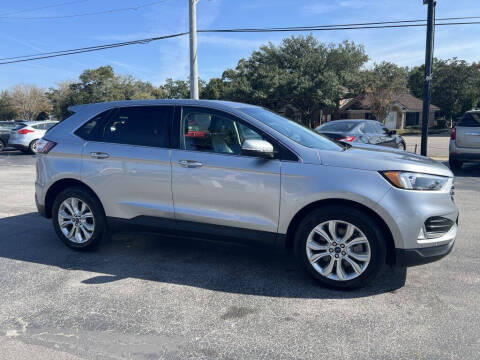 2022 Ford Edge Titanium