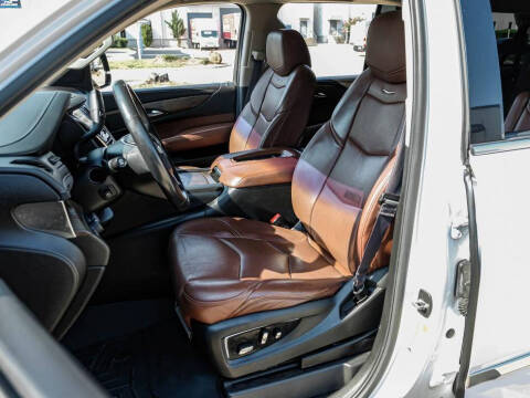 2016 Cadillac Escalade ESV Luxury Collection