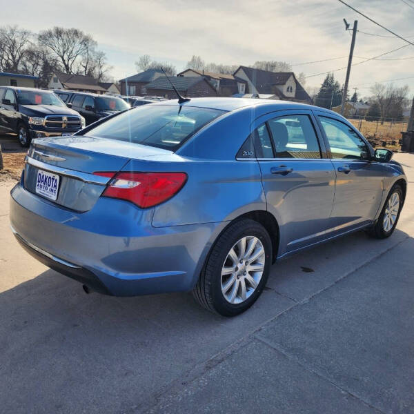 2011 Chrysler 200 Touring