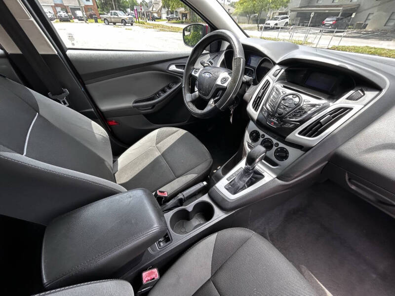 2013 Ford Focus SE