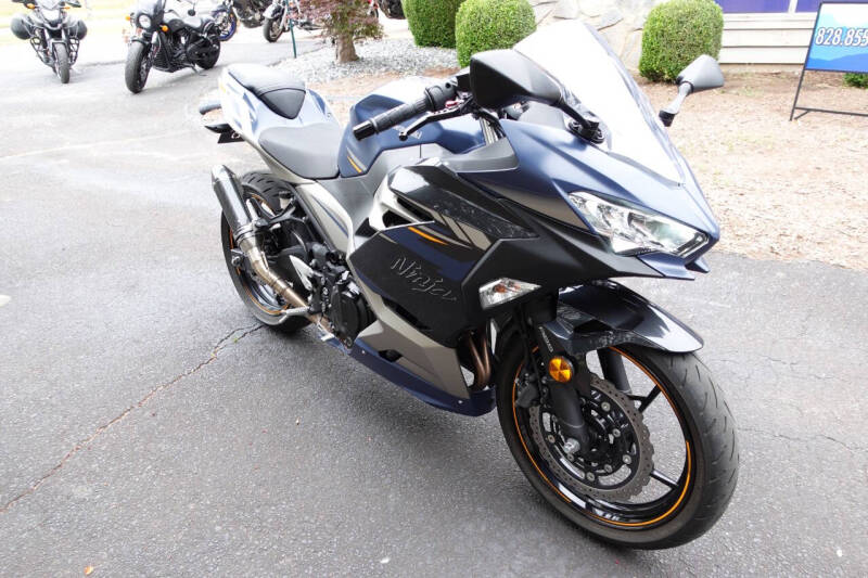2023 Kawasaki Ninja 400