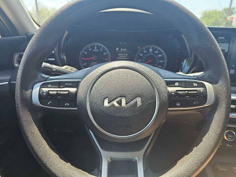 2023 Kia K5 LXS