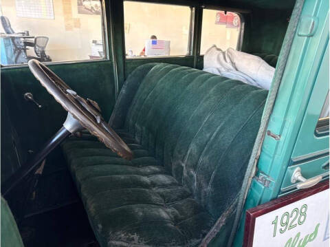 1928 Willys knight