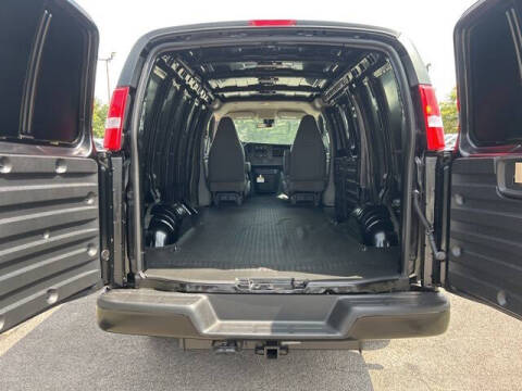 2025 Chevrolet Express 2500