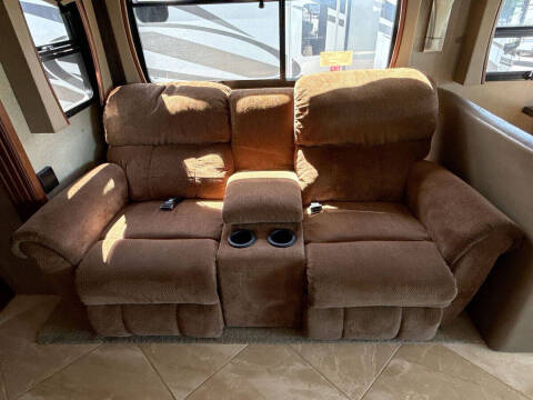 2016 Freightliner MH Chassis