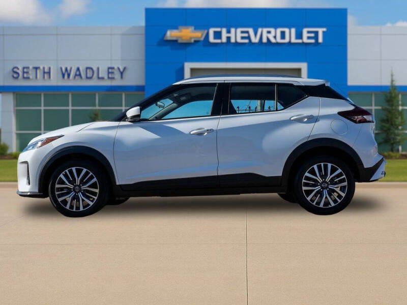 2023 Nissan Kicks SV