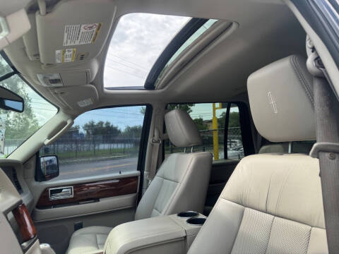 2011 Lincoln Navigator