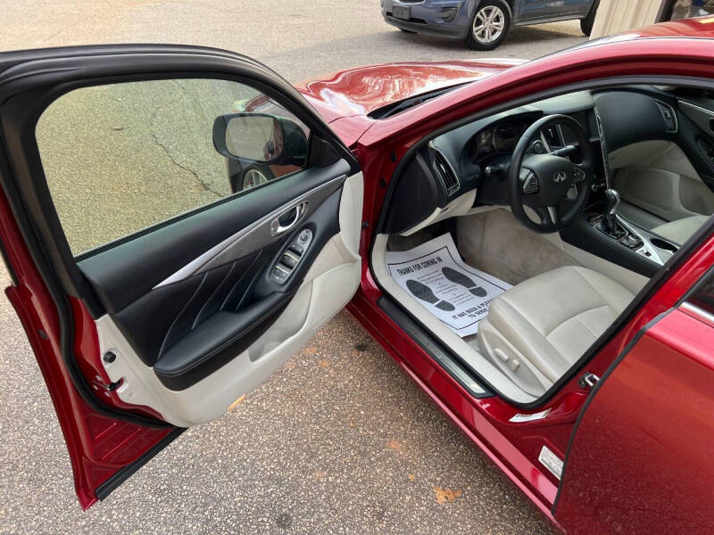 2014 Infiniti Q50 Premium