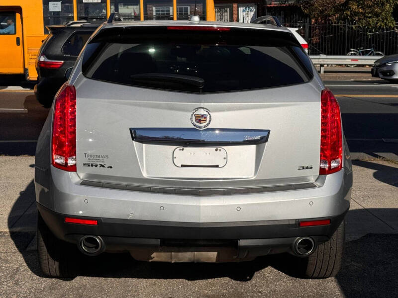 2016 Cadillac SRX Performance Collection