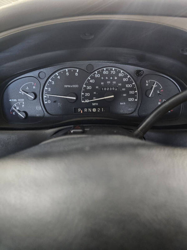 2000 Ford Explorer XLT