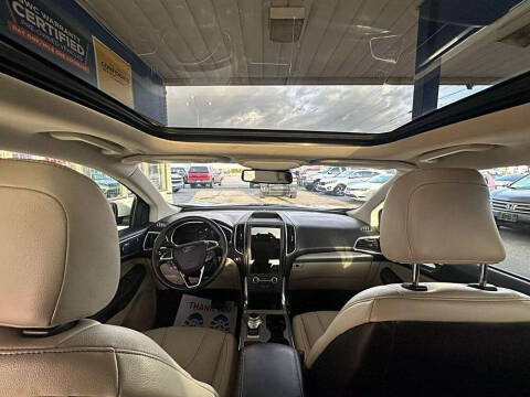 2021 Ford Edge Titanium