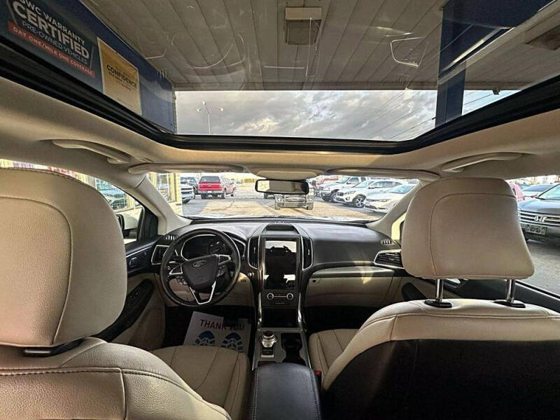 2021 Ford Edge Titanium