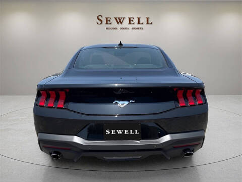 2025 Ford Mustang EcoBoost