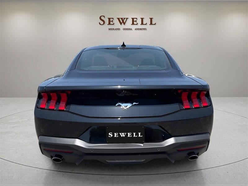 2025 Ford Mustang EcoBoost