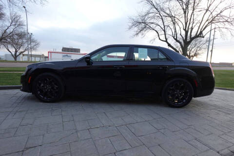 2023 Chrysler 300 Touring L