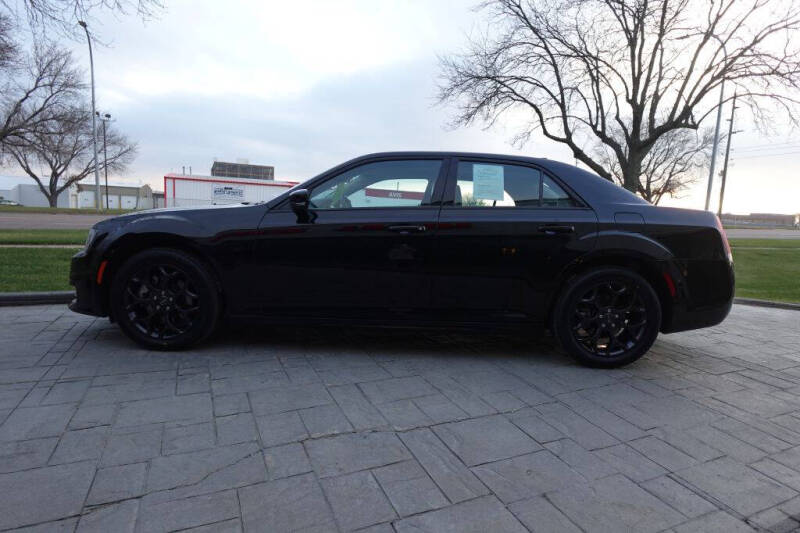 2023 Chrysler 300 Touring L