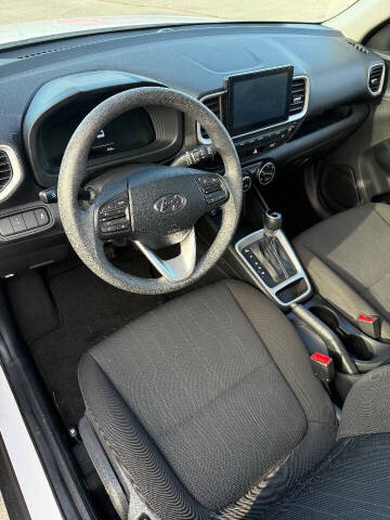 2024 Hyundai Venue SE