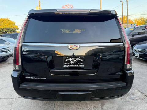 2018 Cadillac Escalade Luxury