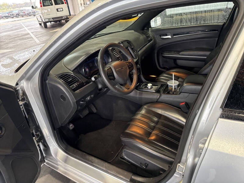 2023 Chrysler 300 S V6